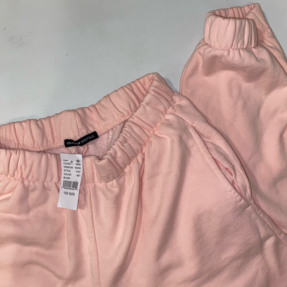 BRANDY MELVILLE LIGHT PINK ROSA SWEATPANTS - NWT